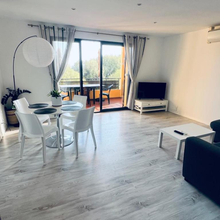 Location corsica - Two-Bedroom Apartment with Terrace and Sea View - 8