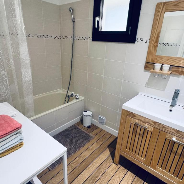 Location corsica - Two-Bedroom Apartment with Terrace and Sea View - 14
