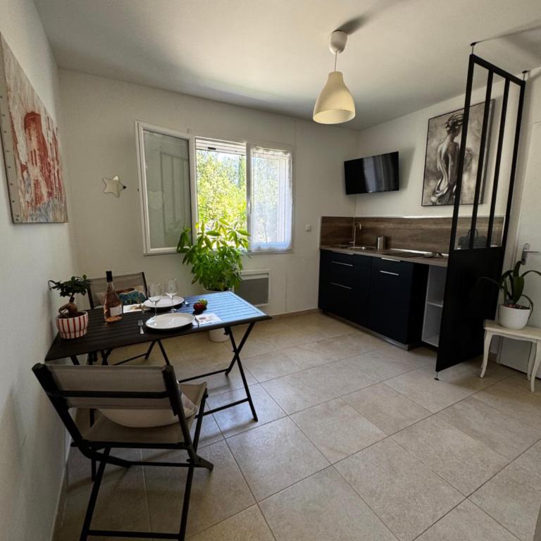 Appartement en villa au coeur du Var - Appartement 1 Chambre - 14