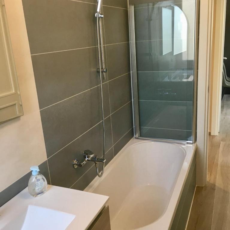 Large renovated apartment in the center of Pisa - Appartamento Premium con 3 Camere da Letto e Balcone - 50