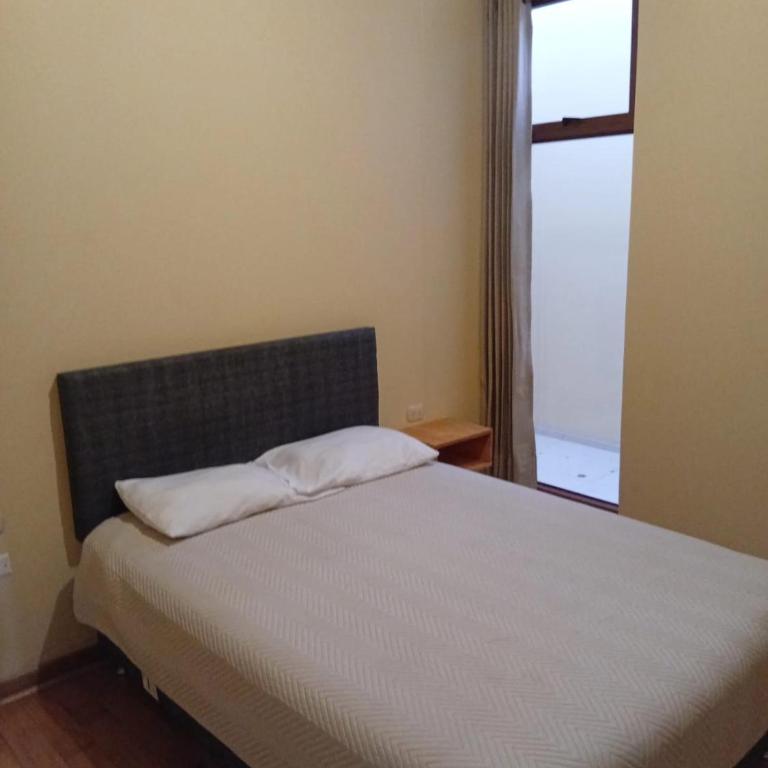 Hospedaje Casa 580 - Double Room with Private Bathroom - 10