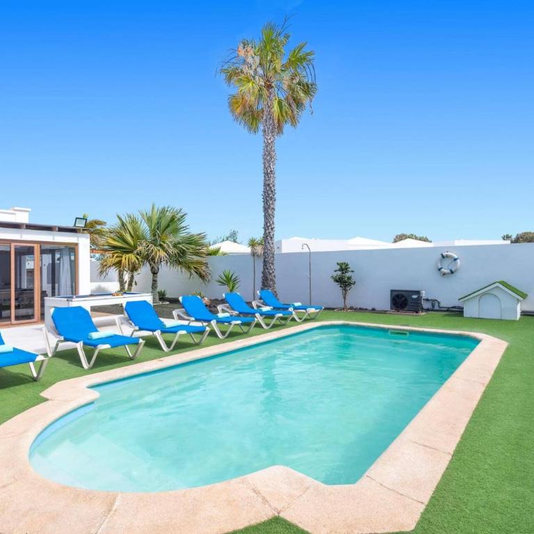 Villa Almas Blancas by Villa Plus - Villa - 3