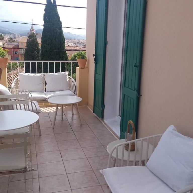 La Cachette - One-Bedroom Apartment - 9