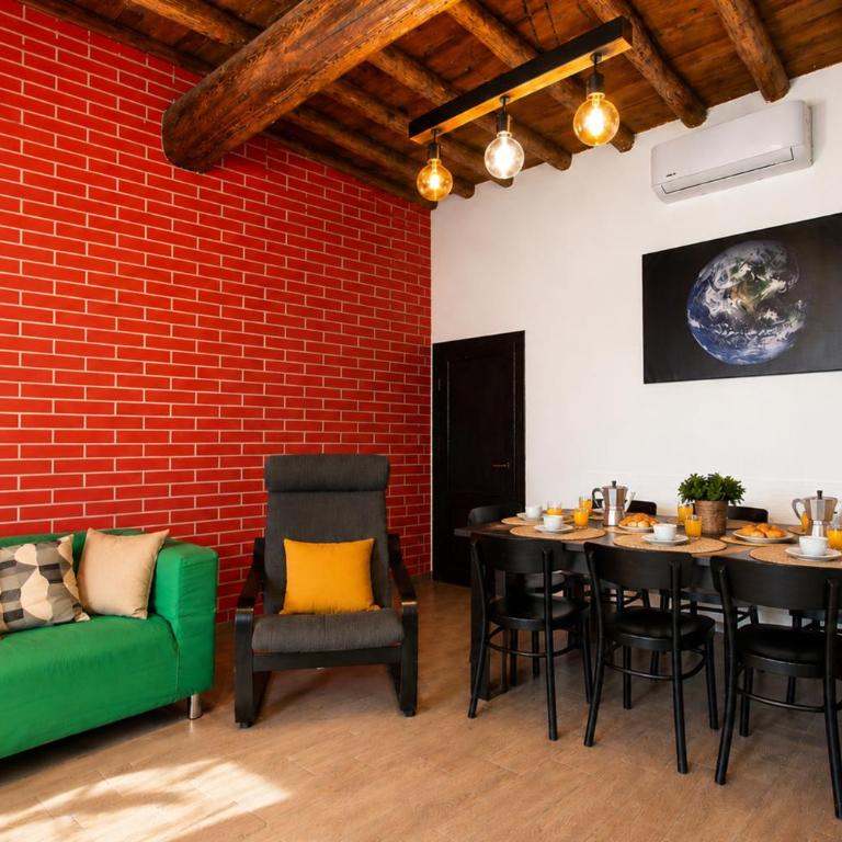 Casa a Firenze - 7 Ospiti, 3 Camere, 2 Bagni, Parcheggi Gratuiti - Bus, Treno, Aeroporto - Three-Bedroom Apartment - 2