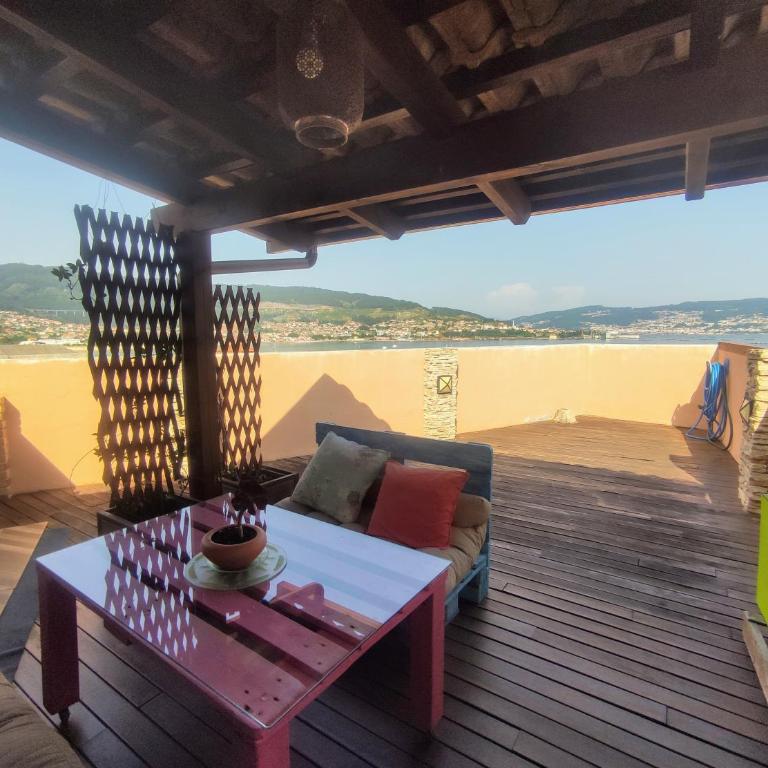 Sea, Mountains, And Lights - Two-Bedroom House - 18