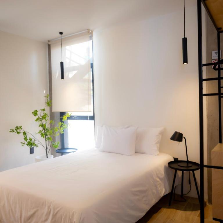 Casa Antena - Three-Bedroom Apartment with Balcony - 23