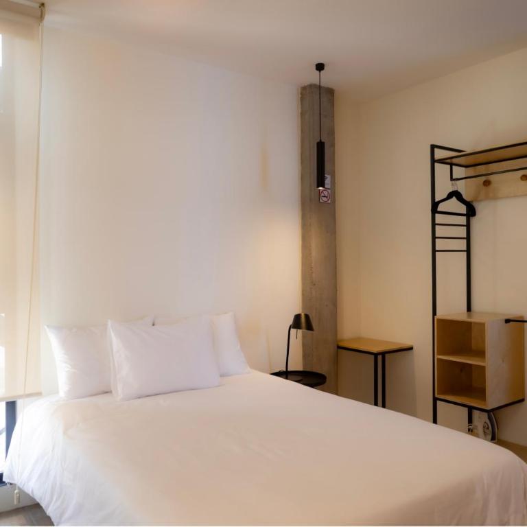 Casa Antena - Three-Bedroom Apartment with Balcony - 21