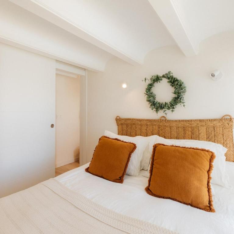First Line with Pool, Ideal for Families - Two-Bedroom Apartment - 2