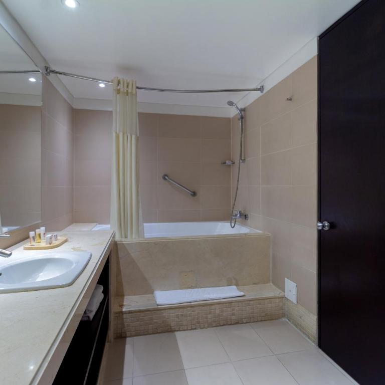 Hotel Madisson Inn Luxury By GEH Suites - Habitación Superior con terraza - 2
