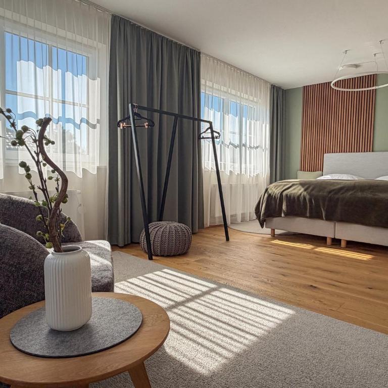 "GLÜCKSMOMENT" - Premium Apartments Seekirchen, beeindruckende Ferienwohnung mit gemeinsam genutzter Poolarea - Apartment - 1
