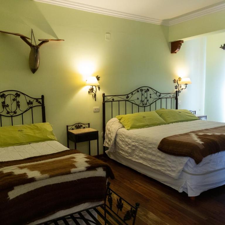 Hotel Asturias - Superior Triple Room - 2