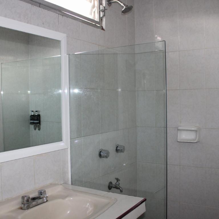 Hotel María de la Luz - Habitación Doble con vistas a la piscina - 1 o 2 camas - 8