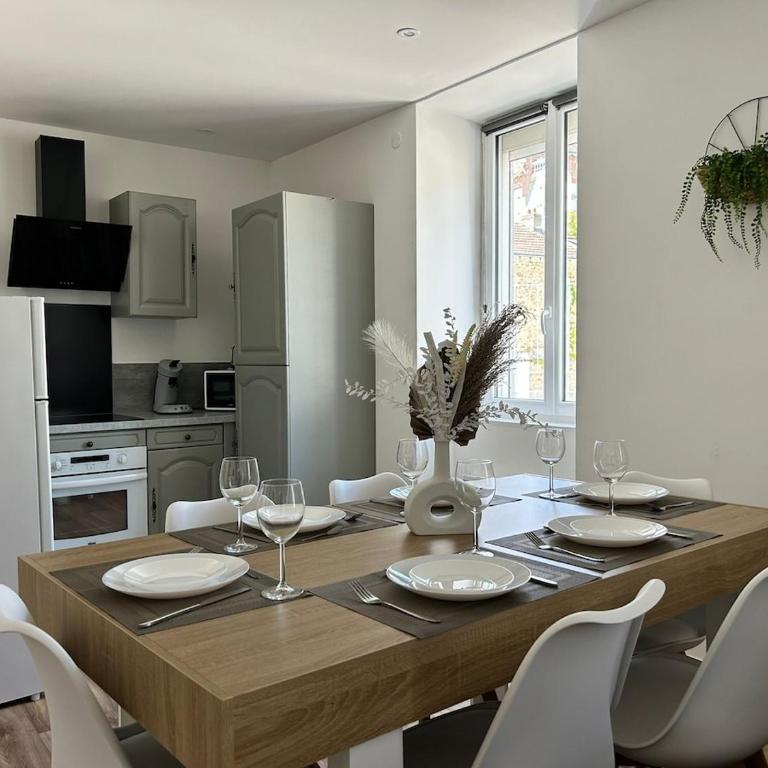 La Riviera, spacieux, sur les bords de Vienne - Two-Bedroom Apartment - 6