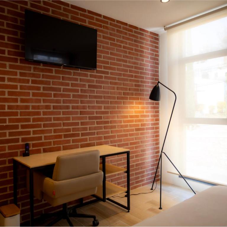 Casa Antena - Three-Bedroom Apartment with Balcony - 32