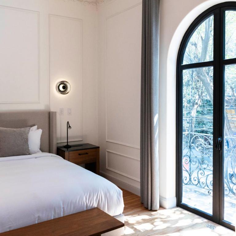 Casa Lerma - Suite con cama grande y balcón - 7