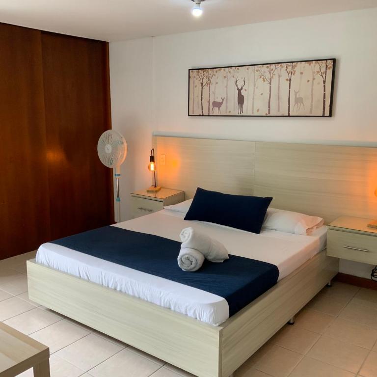 Amoblados Medellin Poblado Patio Bonito - Apartamento Estudio con balcón - 8