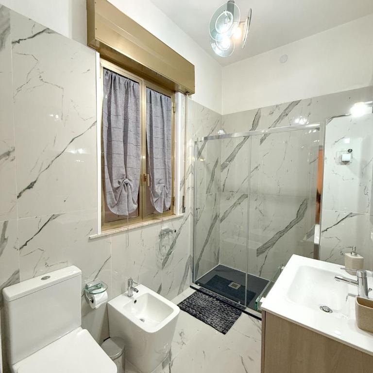 B&Bpiazzadenaro - Vierbettzimmer - 1