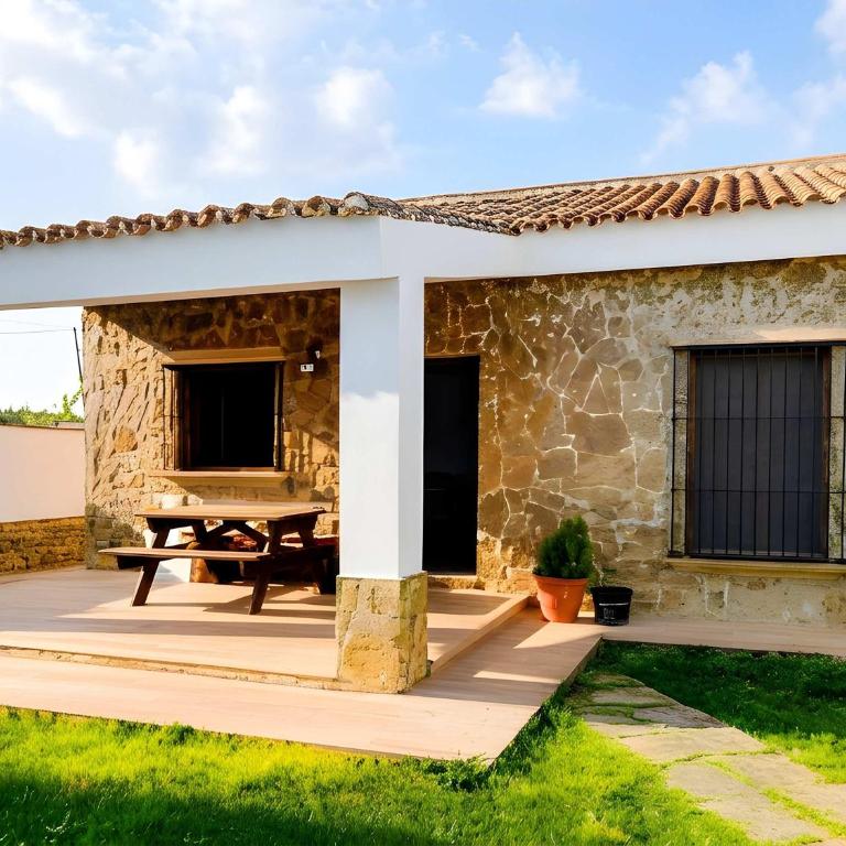Casa con jardin privado piscina compartida garaje incluido - Ferienhaus - 5