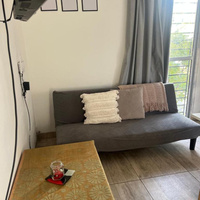Depto zona Luro y Malvinas - One-Bedroom Apartment - 5