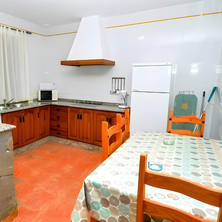 Casa con jardin privado piscina compartida garaje incluido - Ferienhaus - 9