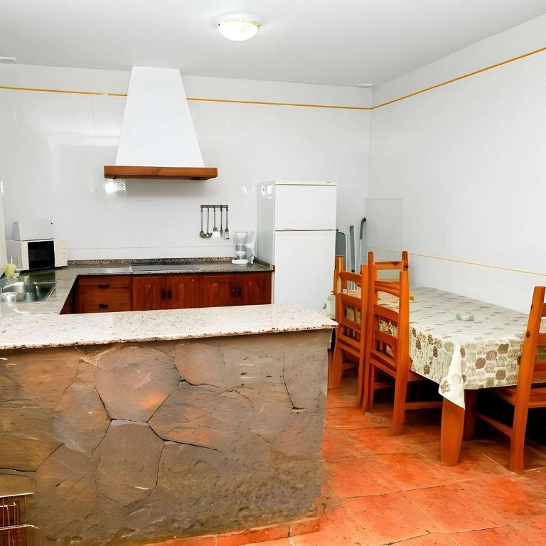 Casa con jardin privado piscina compartida garaje incluido - Ferienhaus - 10