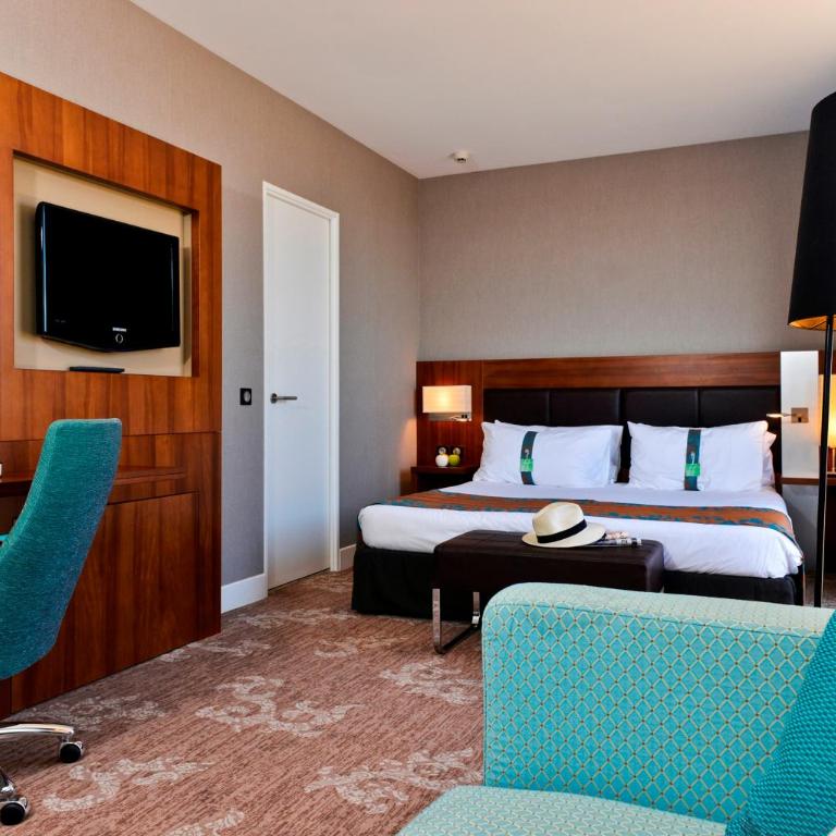Holiday Inn Nice by IHG - Suite 2 Chambres avec 1 Lit King-Size et 2 Lits Simples - 1