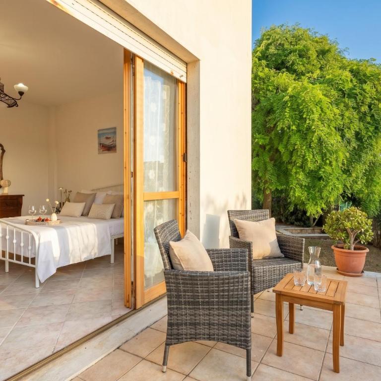 Villa Garden Spacious accommodations with a private garden in the heart of Alghero - Villa with Garden View - 60