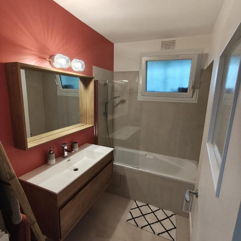 Suite Ô Mayeuc - 6 personnes - Parking & Terrasse - Hyper centre Rennes - Second Lodge - Apartamento de 2 dormitorios - 5