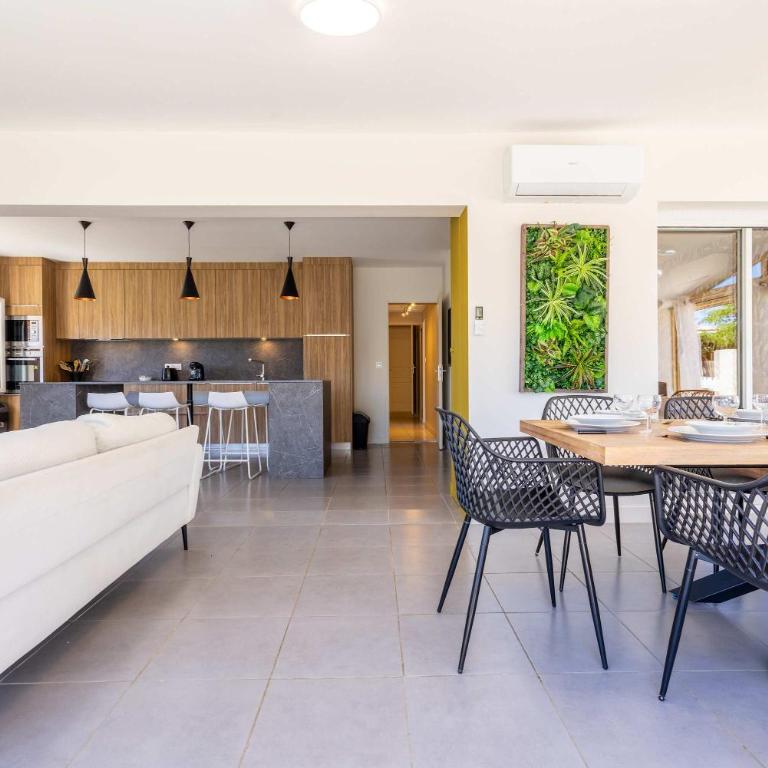 Ensemble Villa et Studio Piscine Proche Plage - Vacation Home - 5