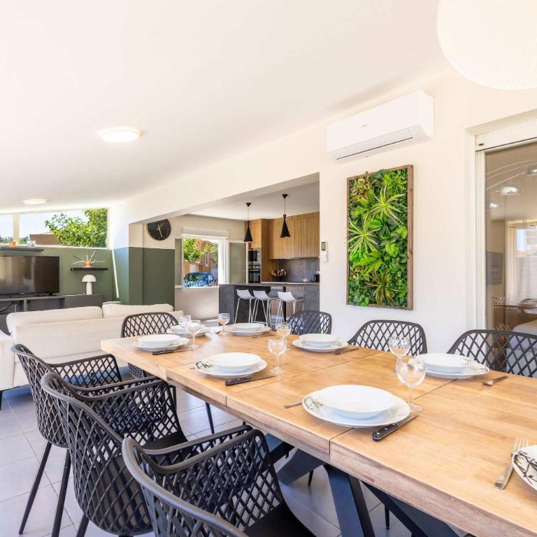 Ensemble Villa et Studio Piscine Proche Plage - Vacation Home - 7
