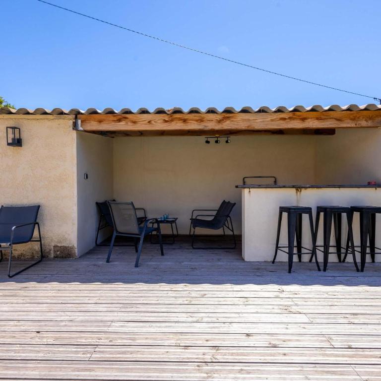 Ensemble Villa et Studio Piscine Proche Plage - Vacation Home - 9