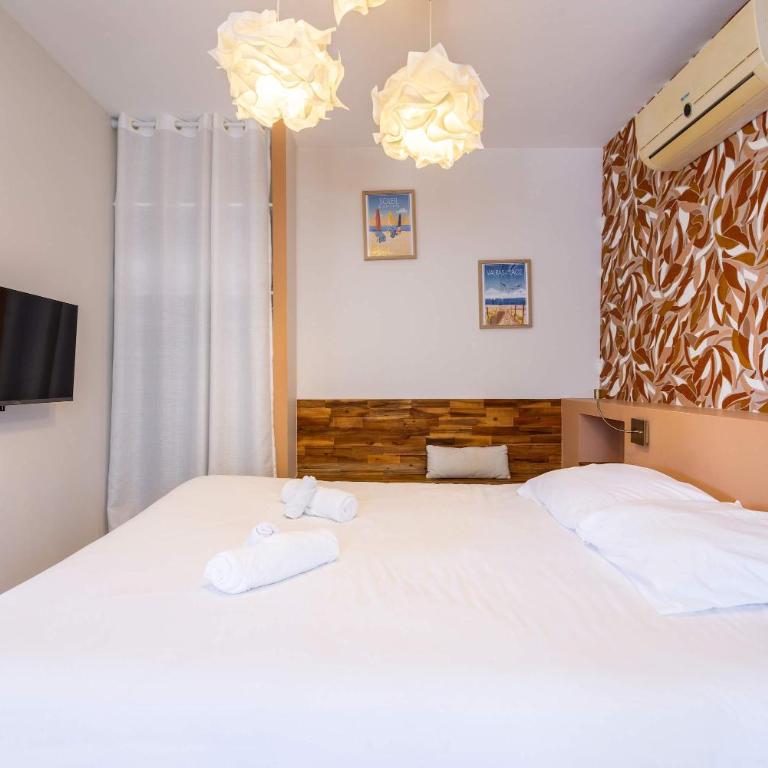 Ensemble Villa et Studio Piscine Proche Plage - Vacation Home - 25