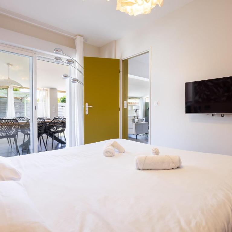 Ensemble Villa et Studio Piscine Proche Plage - Vacation Home - 23