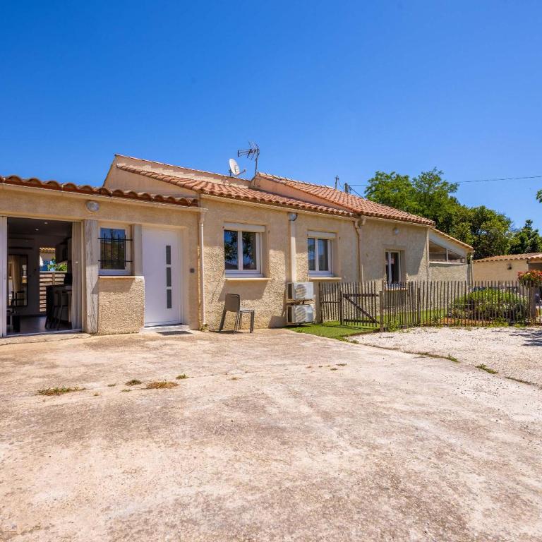 Ensemble Villa et Studio Piscine Proche Plage - Vacation Home - 30