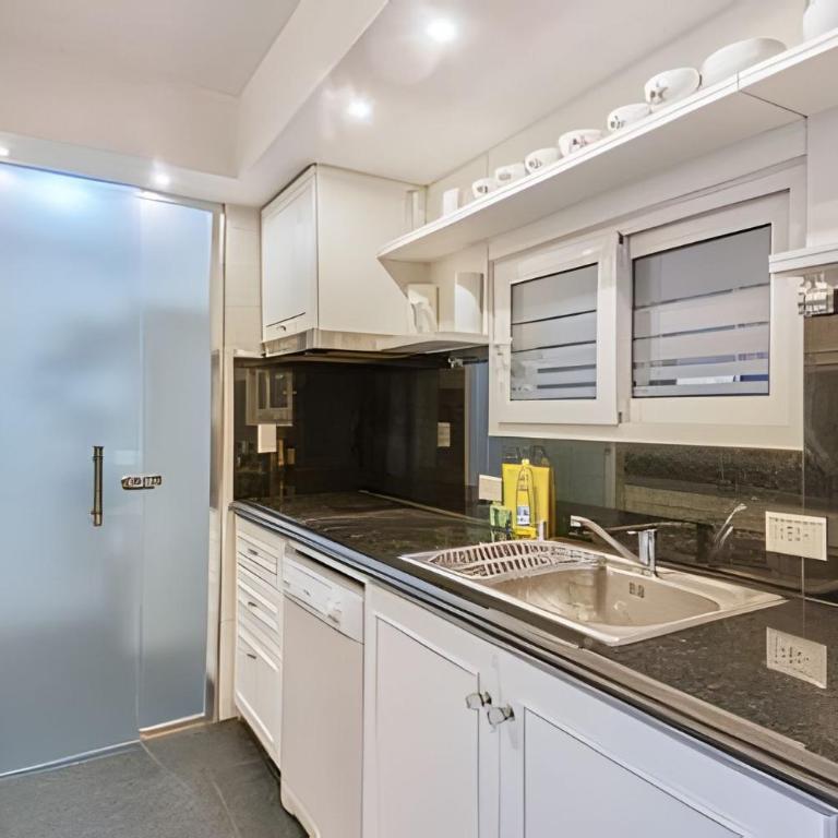 Espacioso 3BR y 2 Terrazas Cerca de Parques - Apartamento Deluxe de 3 dormitorios - 15