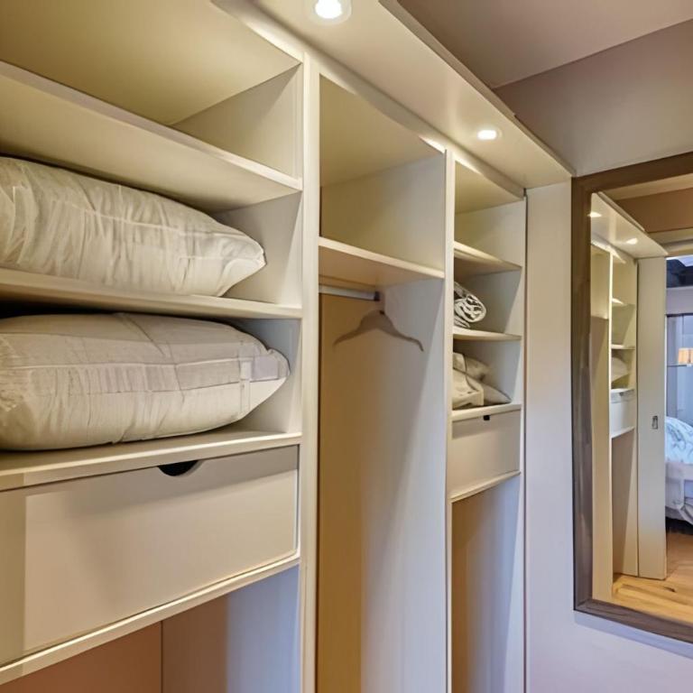 Espacioso 3BR y 2 Terrazas Cerca de Parques - Apartamento Deluxe de 3 dormitorios - 26