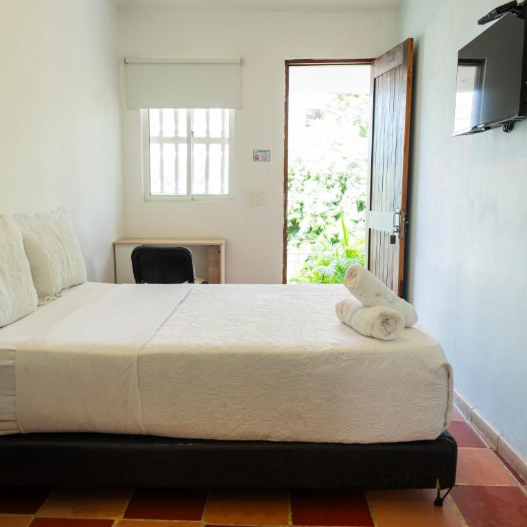 Casa Crespo - Superior King or Twin Room - 14