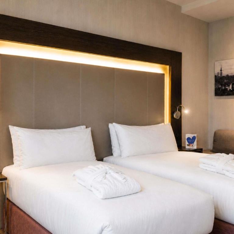 Novotel Madrid Center - Superior Twin Room - 8