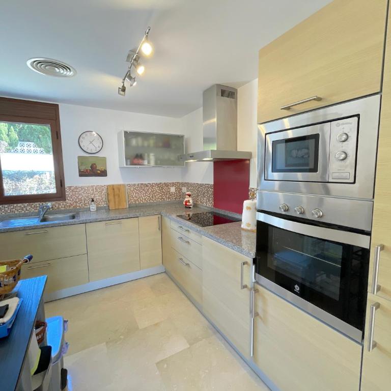 Casa Isabella Moraira - Terrace, Pool & Remote-Work Friendly - Apartment mit 3 Schlafzimmern - 12