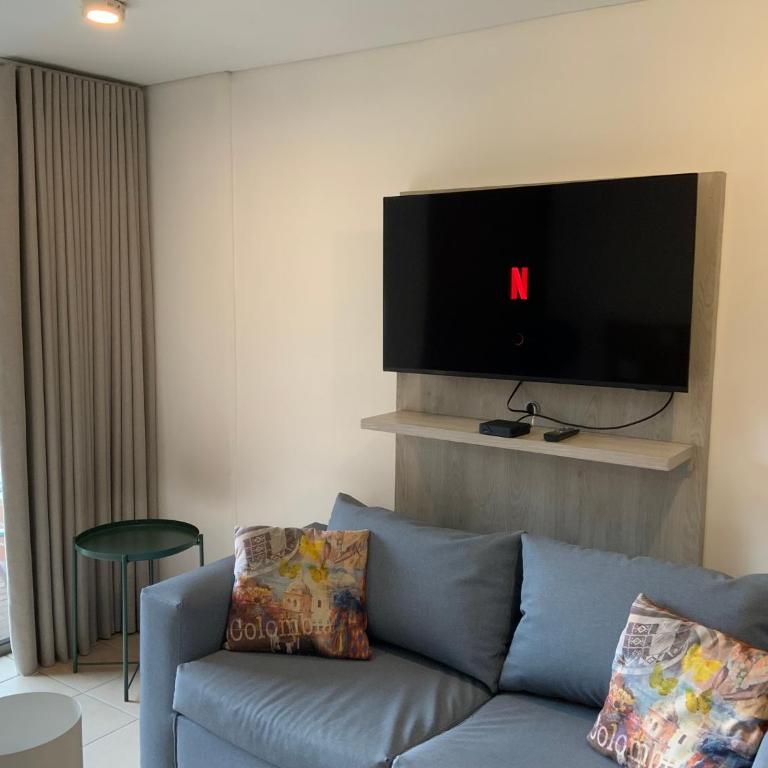 Amoblados Medellin Poblado Patio Bonito - Studio Apartment with Balcony - 5
