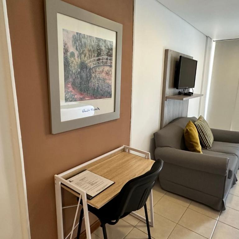 Amoblados Medellin Poblado Patio Bonito - Studio Apartment with Balcony - 6
