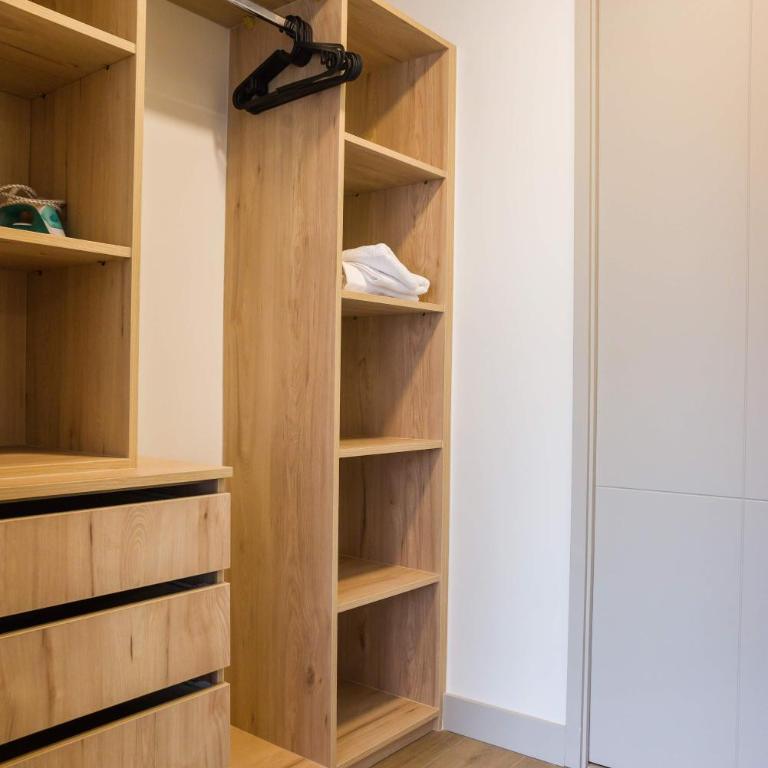 Modern 1BR for 3 Las Condes Steps to Metro - Apartamento - 16
