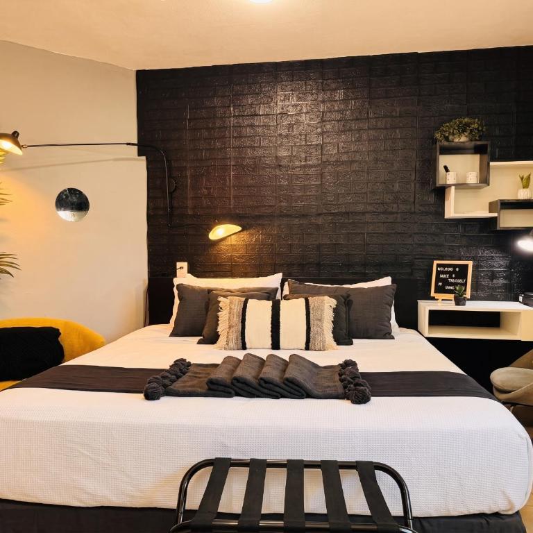 Polly's Home Aralias Boutique GuestHouse & PrivateSuites - Habitación Deluxe con cama extragrande - 13