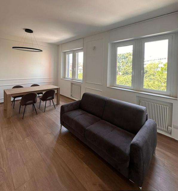 Ma MAISON - Two-Bedroom Apartment - 12