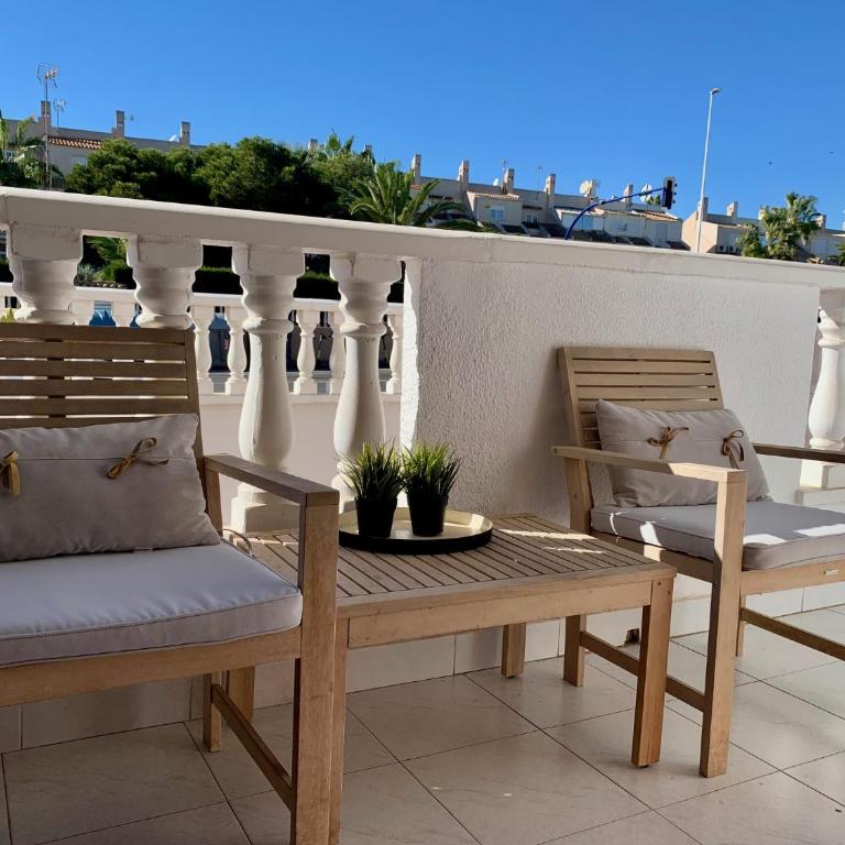 Casa de León Torrevieja - Two-Bedroom Apartment with Balcony - 52