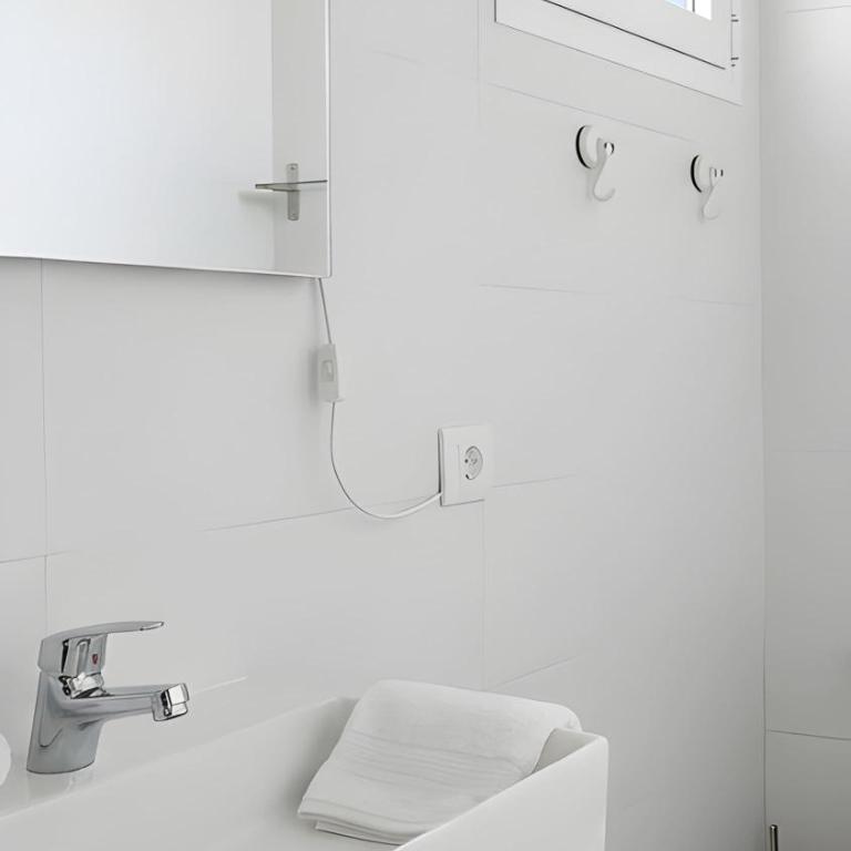 Estudio cerca de la playa y del centro del pueblo - Apartment - 10