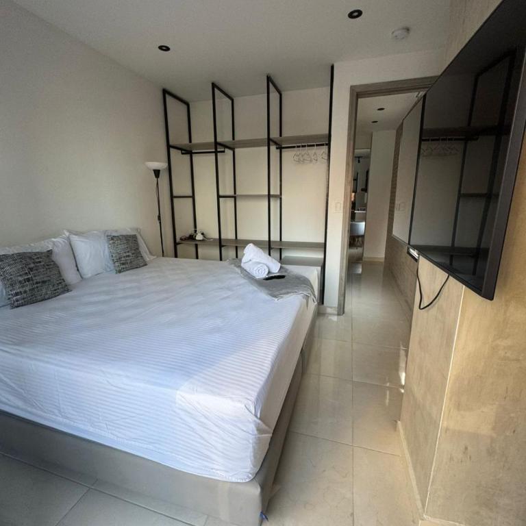 Apartasuites Shanty - One-Bedroom Apartment - 2