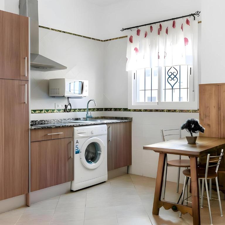 Estudio con Aire Acondicionado Centro del pueblo - Appartamento - 12