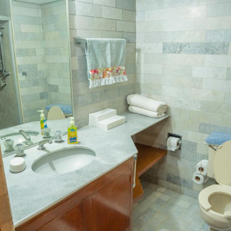 Quiet & ideal bedroom in Del Valle - Double Room - 7