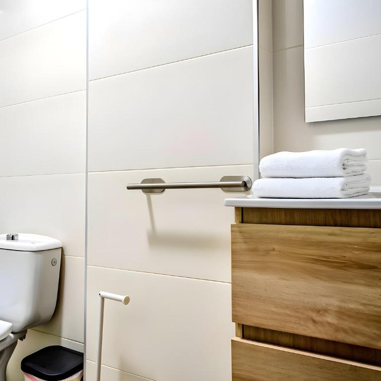 Exclusivo Apartamento con Balcones Aire acondicionado Garaje Wifi solo se aceptan familias y parejas - Appartement - 17